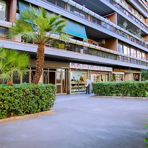 https://casa-donna-olimpia.it-romehotels.com